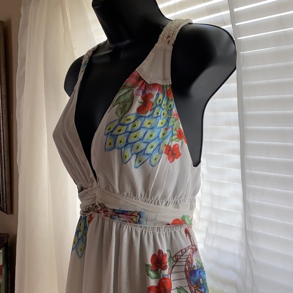 Elegant yet fun-loving - Picture 3 of 9